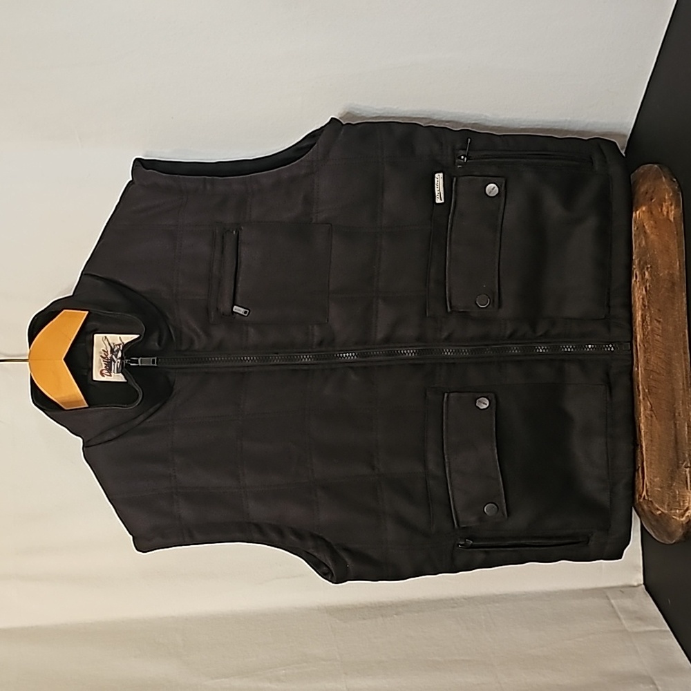 Decible Men's Black Vest